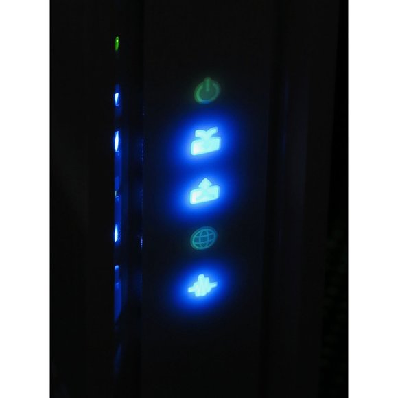 ARRIS SURFboard eXtreme SB6141 8x4 DOCSIS 3.0 Cable Modem - Picture 8 of 16